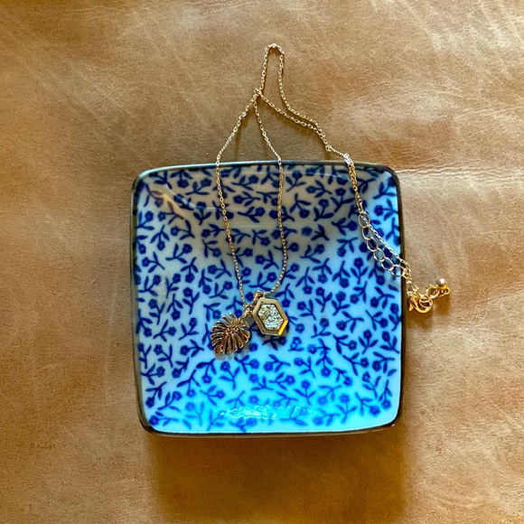 Druzy Hexagon Double Pendant Necklace. NWT. - Picture 6 of 9